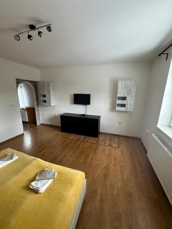 U Kubinu Apartment Яхимов Екстериор снимка
