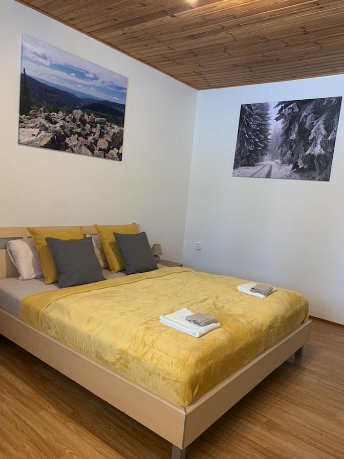 U Kubinu Apartment Яхимов Екстериор снимка