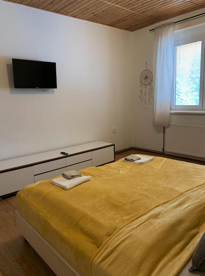 U Kubinu Apartment Яхимов Екстериор снимка